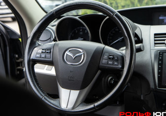 Подержанный автомобиль Mazda 3 Sedan 2012 года (11 фото)