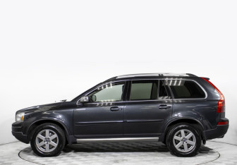 Подержанный автомобиль Volvo XC90 2011 года (8 фото)