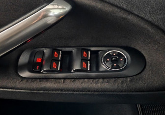 Подержанный автомобиль Ford Mondeo Sedan 2008 года (15 фото)