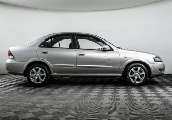 Подержанный автомобиль Nissan Almera Classic 2012 года (4 фото)