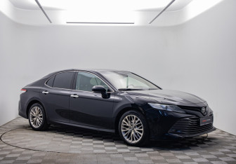 Подержанный автомобиль Toyota Camry Sedan 2018 года (3 фото)