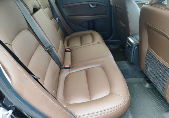 Подержанный автомобиль Volvo XC70 2016 года (11 фото)