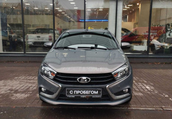 Подержанный автомобиль LADA (ВАЗ) Vesta Sedan 2018 года (2 фото)