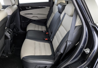 Подержанный автомобиль Kia Sorento 2018 года (18 фото)