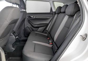 Подержанный автомобиль Skoda Karoq 2020 года (12 фото)