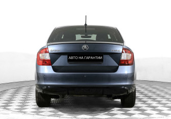 Подержанный автомобиль Skoda Rapid Liftback 2016 года (4 фото)