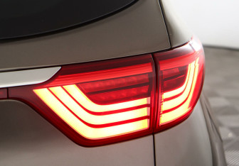 Подержанный автомобиль Kia Sportage 2017 года (8 фото)