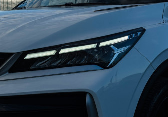 Подержанный автомобиль Geely Coolray 2025 года (21 фото)