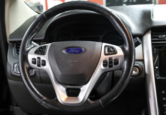 Подержанный автомобиль Ford Edge 2014 года (17 фото)