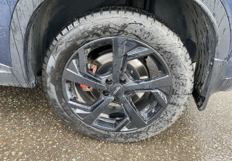 Подержанный автомобиль Omoda C5 2023 года (12 фото)