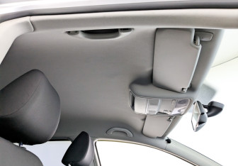 Подержанный автомобиль Volkswagen Golf Hatchback 2012 года (22 фото)