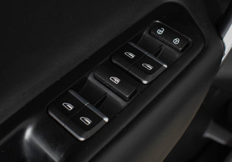 Подержанный автомобиль Geely Atlas 2018 года (20 фото)