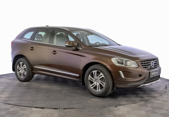 Подержанный автомобиль Volvo XC60 2015 года (3 фото)