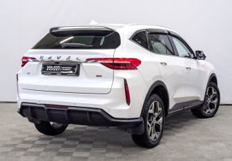 Подержанный автомобиль Haval F7 2023 года (5 фото)