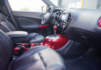 Подержанный автомобиль Nissan Juke 2017 года (11 фото)