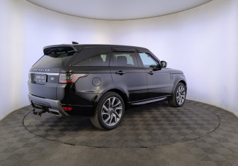 Подержанный автомобиль Land Rover Range Rover Sport 2018 года (5 фото)