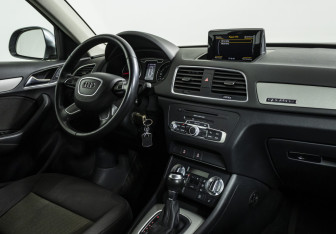 Подержанный автомобиль Audi Q3 2014 года (9 фото)