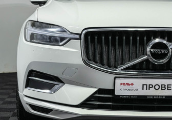 Подержанный автомобиль Volvo XC60 2019 года (17 фото)