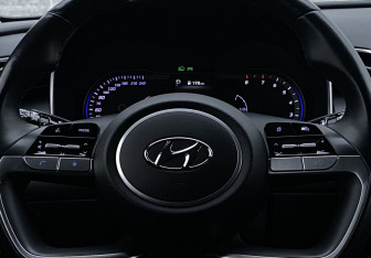 Подержанный автомобиль Hyundai Tucson 2021 года (16 фото)