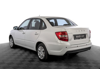 Подержанный автомобиль LADA (ВАЗ) Granta Sedan 2023 года (7 фото)