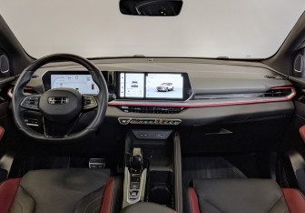 Подержанный автомобиль Geely Coolray 2024 года (13 фото)