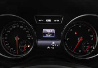 Подержанный автомобиль Mercedes-Benz GLE 2016 года (11 фото)