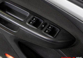 Подержанный автомобиль Skoda Octavia Liftback 2013 года (12 фото)