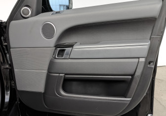 Подержанный автомобиль Land Rover Range Rover Sport 2015 года (24 фото)