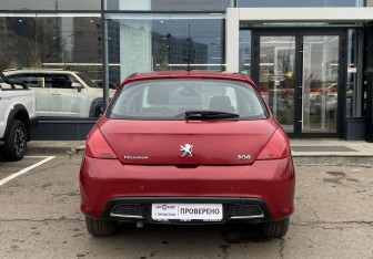 Подержанный автомобиль Peugeot 308 Hatchback 2010 года (6 фото)