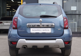 Подержанный автомобиль Renault Duster 2016 года (6 фото)