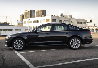 Подержанный автомобиль Audi A6 Sedan 2014 года (8 фото)