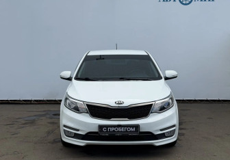 Подержанный автомобиль Kia Rio Sedan 2015 года (2 фото)