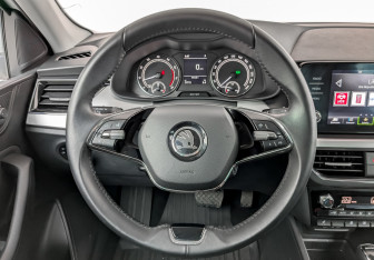 Подержанный автомобиль Skoda Rapid Liftback 2022 года (22 фото)
