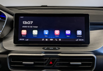 Подержанный автомобиль Geely Coolray 2023 года (15 фото)