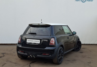 Подержанный автомобиль MINI Hatch 2010 года (5 фото)