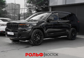 Подержанный автомобиль Jeep Grand Cherokee 2021 года (1 фото)