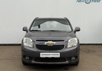 Подержанный автомобиль Chevrolet Orlando 2013 года (2 фото)