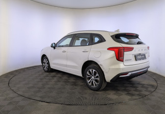 Подержанный автомобиль Haval Jolion 2023 года (7 фото)