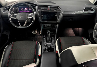 Подержанный автомобиль Volkswagen Tiguan 2021 года (10 фото)