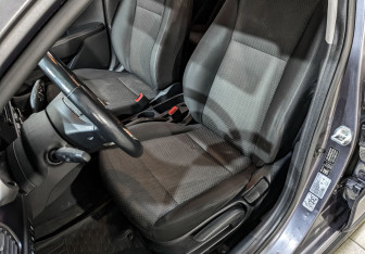 Подержанный автомобиль Kia Rio Hatchback 2021 года (18 фото)