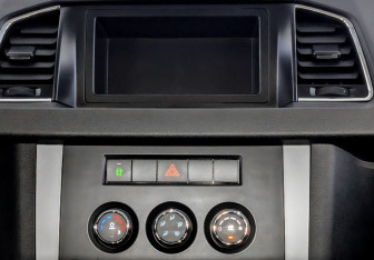 Подержанный автомобиль УАЗ Pickup 2024 года (15 фото)