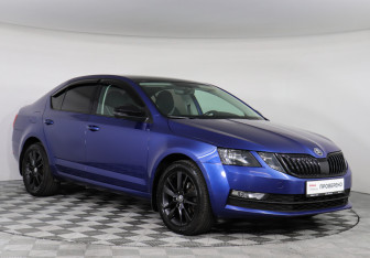Подержанный автомобиль Skoda Octavia Liftback 2019 года (3 фото)