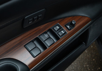 Подержанный автомобиль Nissan Teana 2010 года (18 фото)