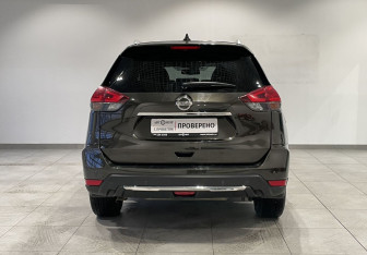 Подержанный автомобиль Nissan X-Trail 2018 года (6 фото)