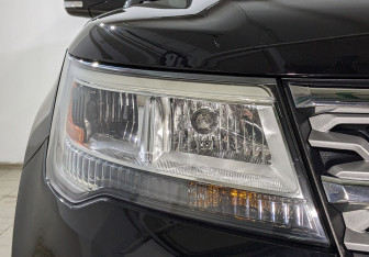 Подержанный автомобиль Ford Explorer 2019 года (10 фото)