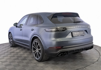Подержанный автомобиль Porsche Cayenne 2019 года (7 фото)