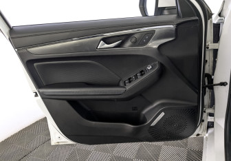 Подержанный автомобиль Haval Jolion 2022 года (19 фото)