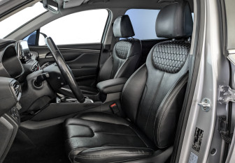 Подержанный автомобиль Hyundai Santa Fe 2019 года (20 фото)