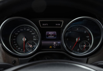 Подержанный автомобиль Mercedes-Benz GLE 2018 года (11 фото)
