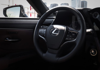 Новый Lexus ES 2025 (17 фото)